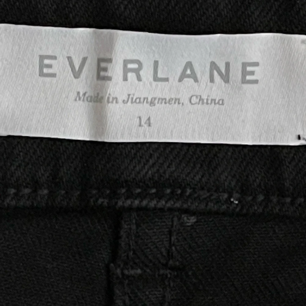 EVERLANE HIGH-RISE BLACK WIDE LEG CROPPED PANTS SIZE 14 - Picture 6 of 7